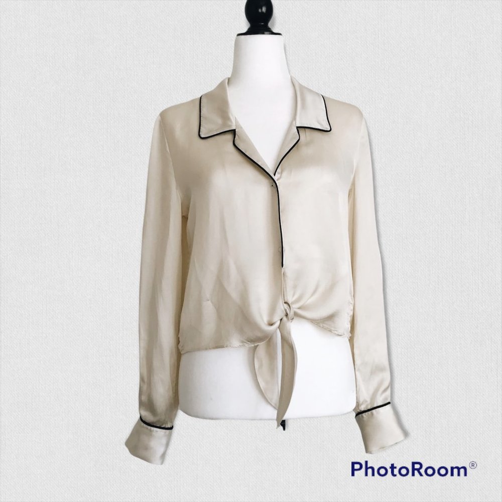 Aritzia Wilfred Silky Tie Front Blouse Cream (S)